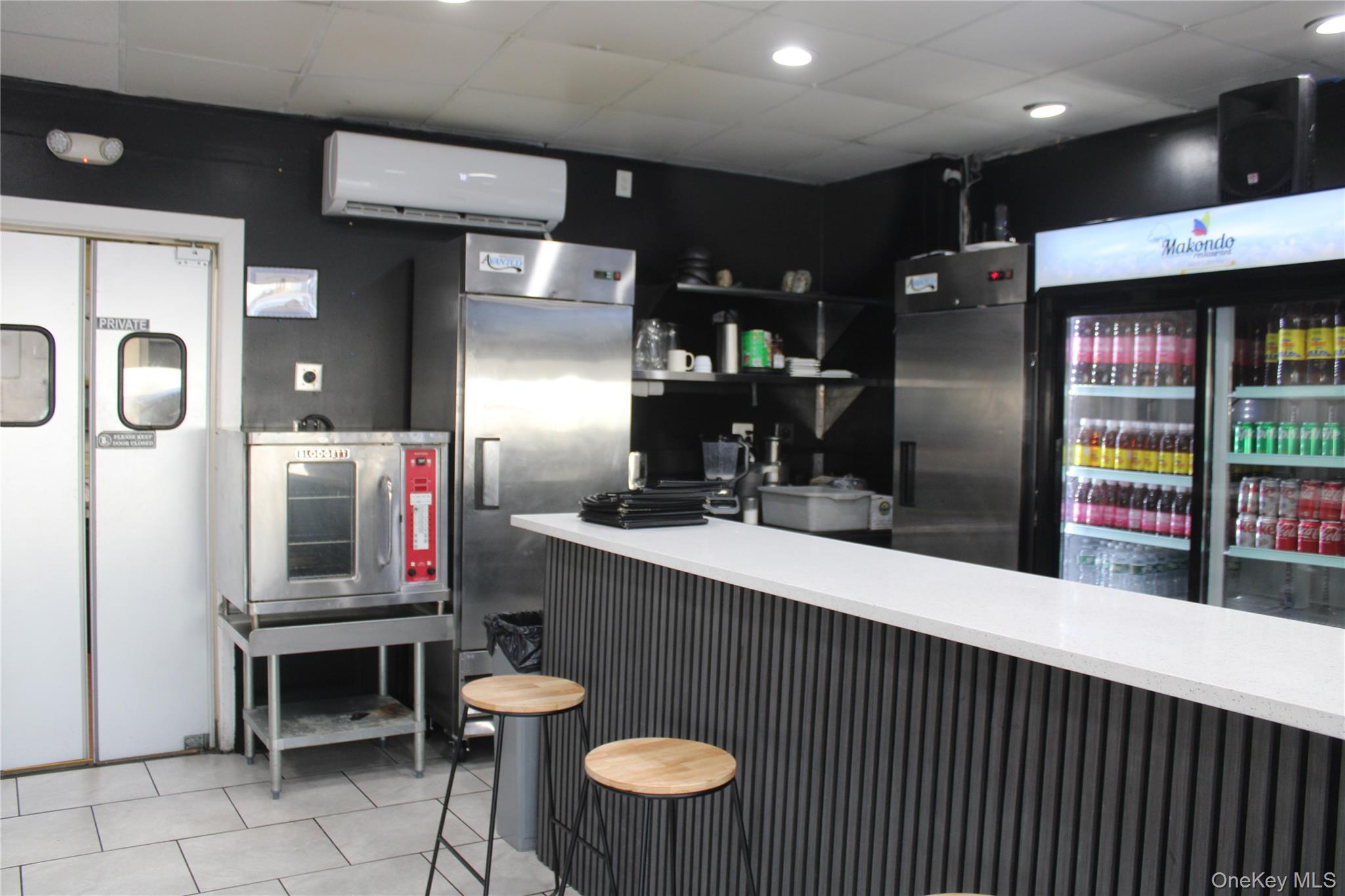 #4 photo, 140 Front St, Hempstead , NY 11550