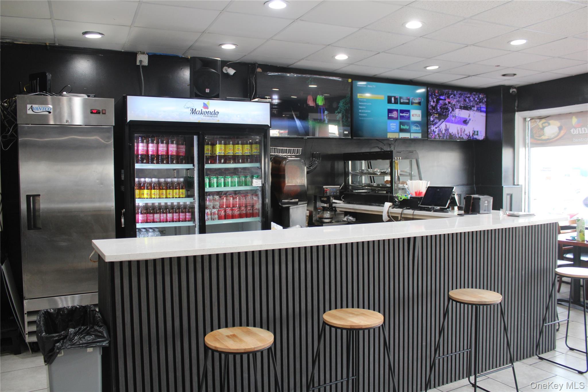 #6 photo, 140 Front St, Hempstead , NY 11550