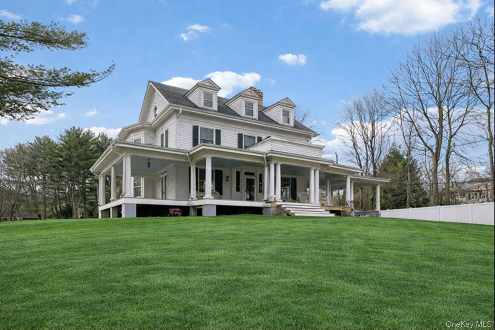 #3 photo, 397 Split Rock Road, स्योसेट Syosset , NY 11791