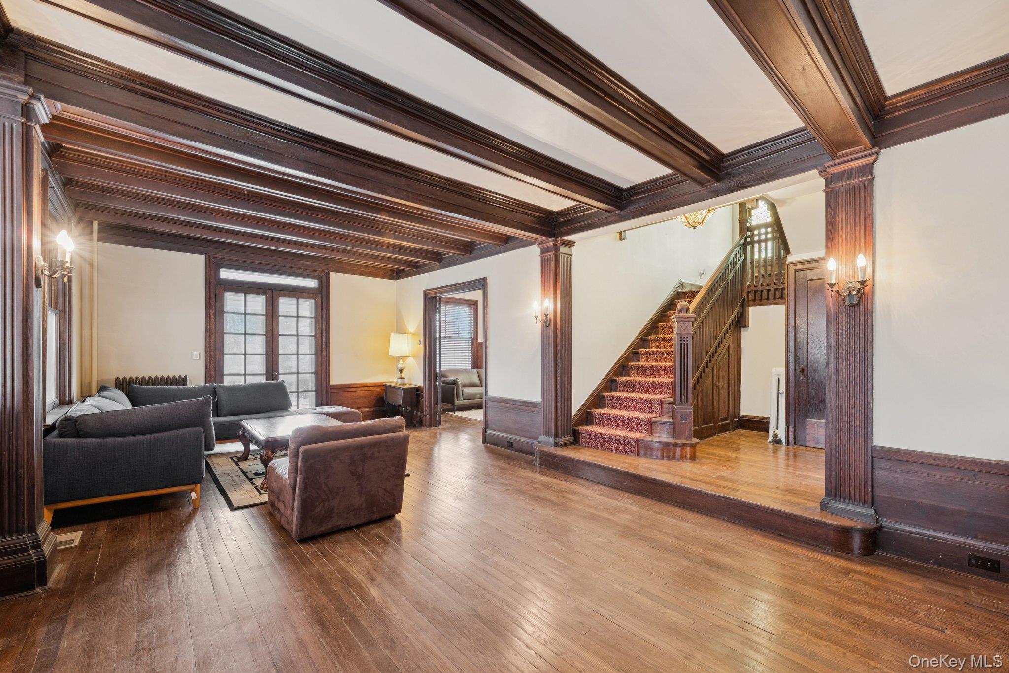 #9 photo, 397 Split Rock Road, स्योसेट Syosset , NY 11791