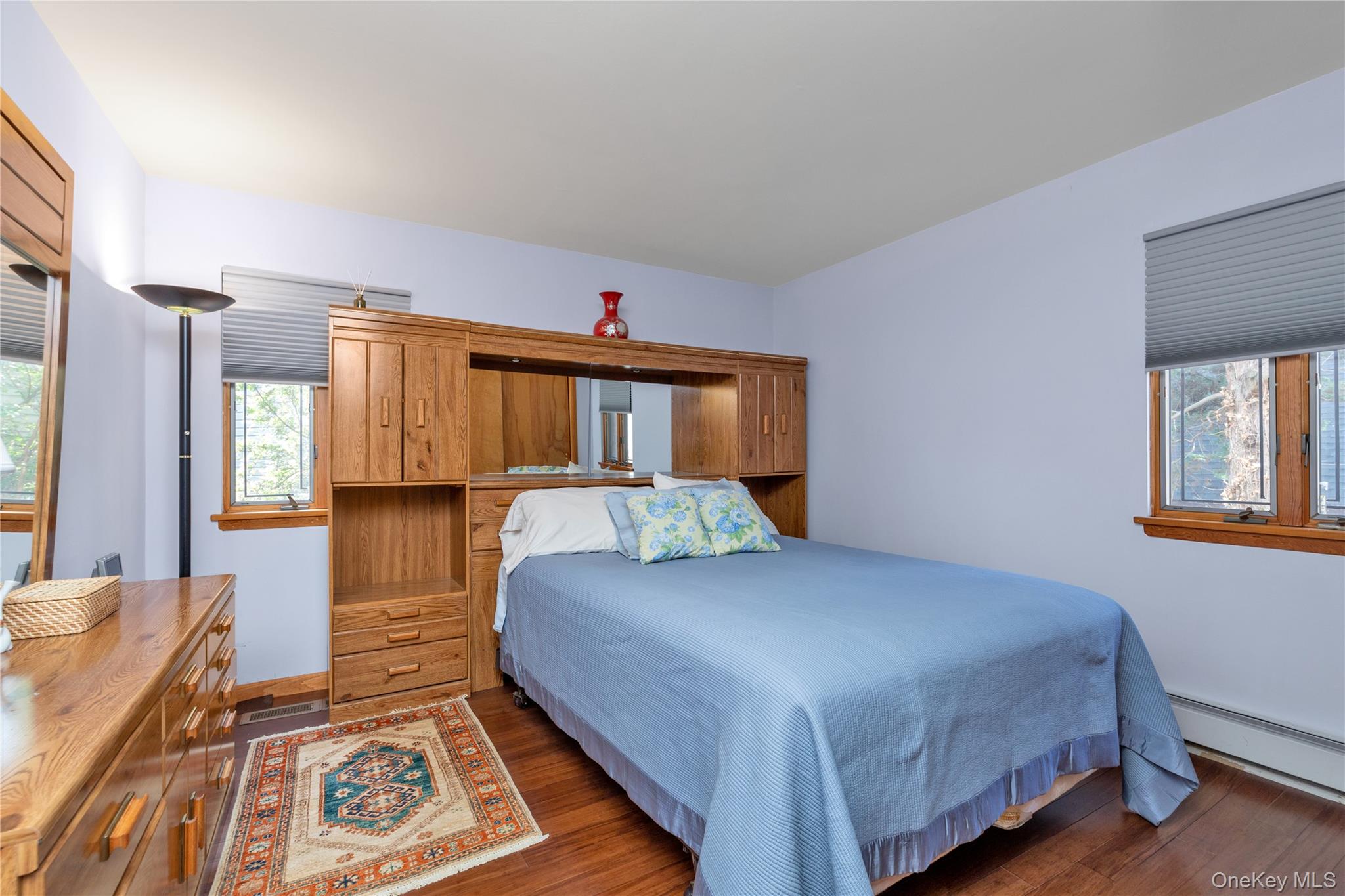 #14 photo, 51-10 Douglaston Parkway, कुईंस Douglaston , NY 11362