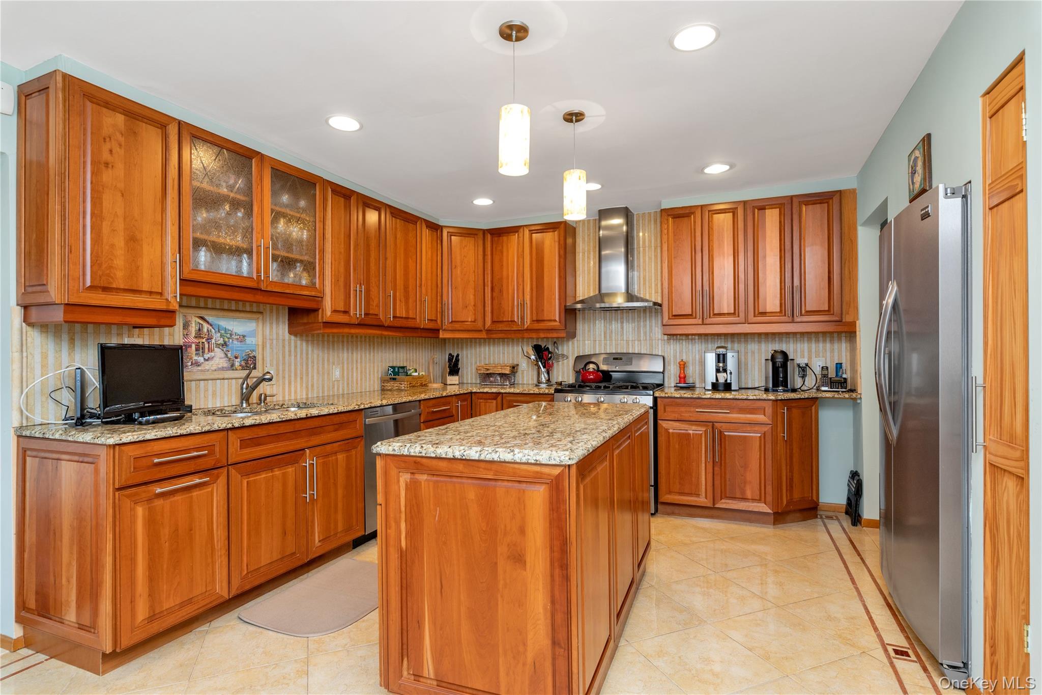 #6 photo, 51-10 Douglaston Parkway, कुईंस Douglaston , NY 11362