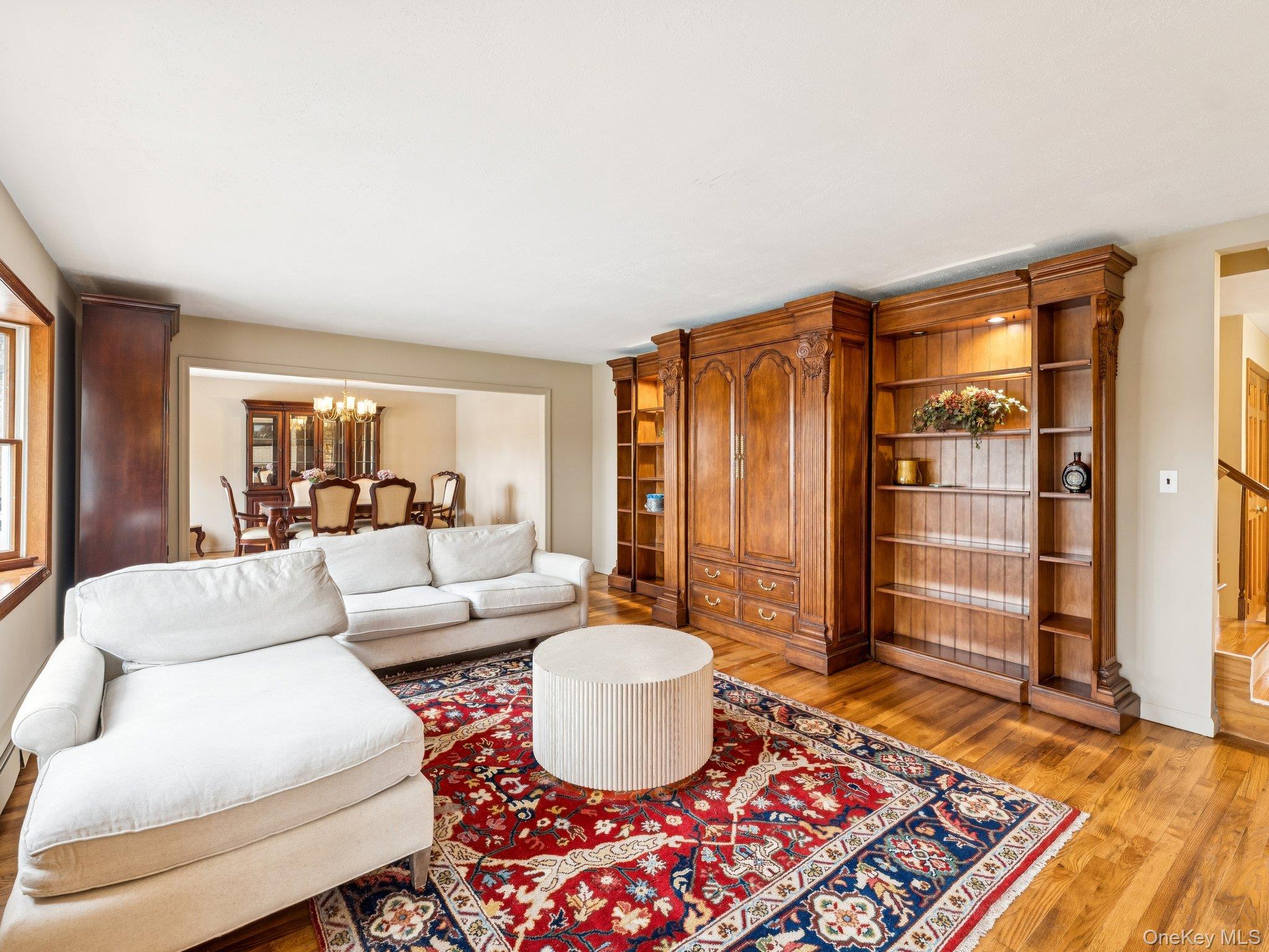 #5 photo, 5 Linda Court, Oyster Bay , NY 11771