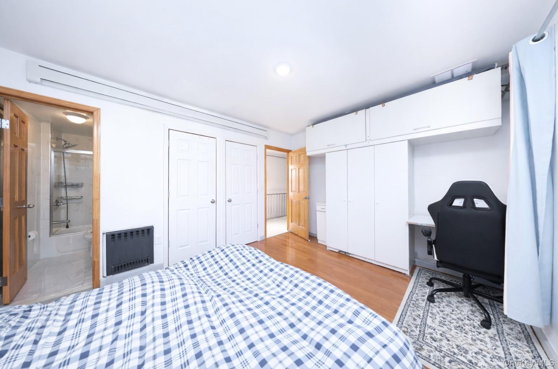 #9 photo, 48-01 216th Street, Oakland Gardens , NY 11364