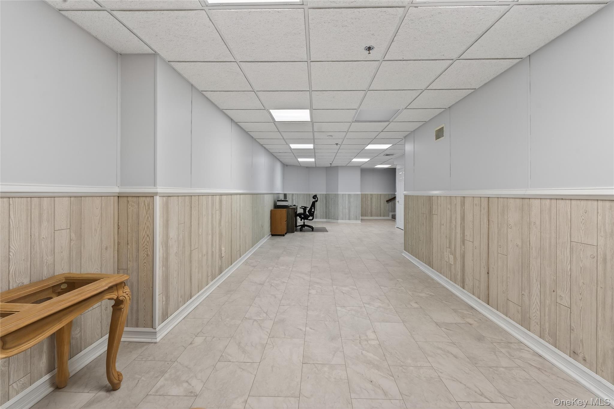 #19 photo, 294 Spring Drive, नासाउ काउंटी East Meadow , NY 11554