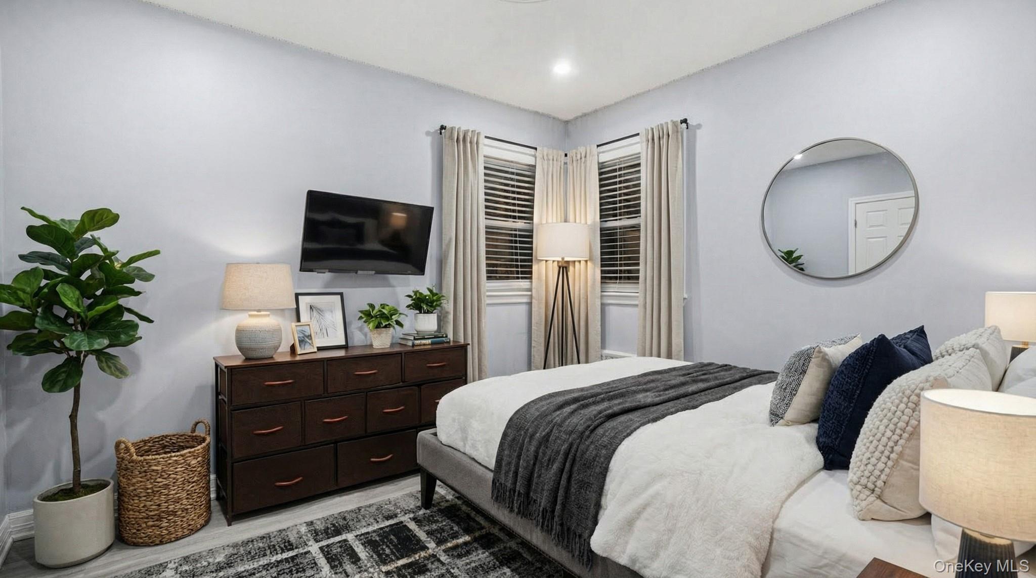 #15 photo, 8268 Little Neck Parkway, कुईंस Floral Park , NY 11004