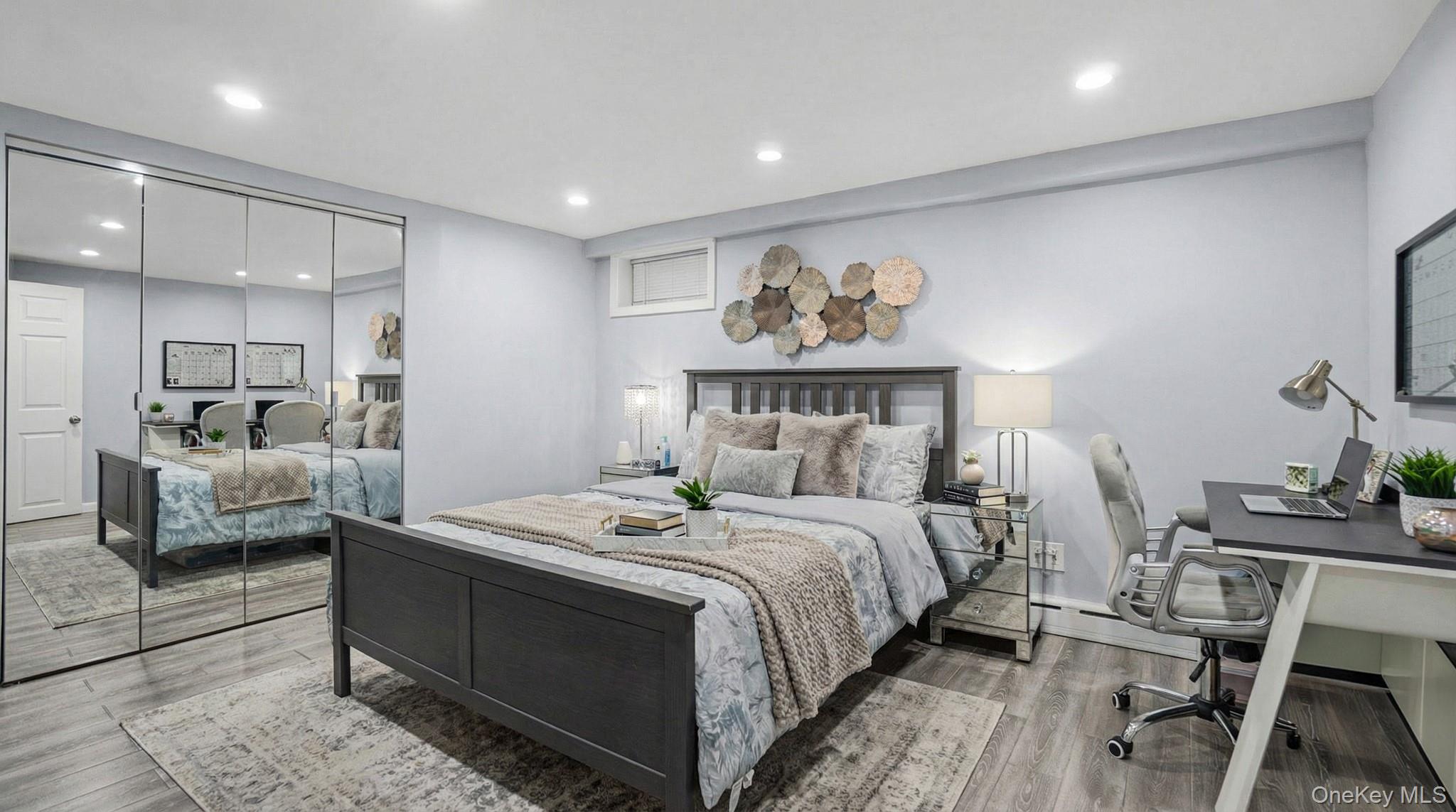 #19 photo, 8268 Little Neck Parkway, कुईंस Floral Park , NY 11004