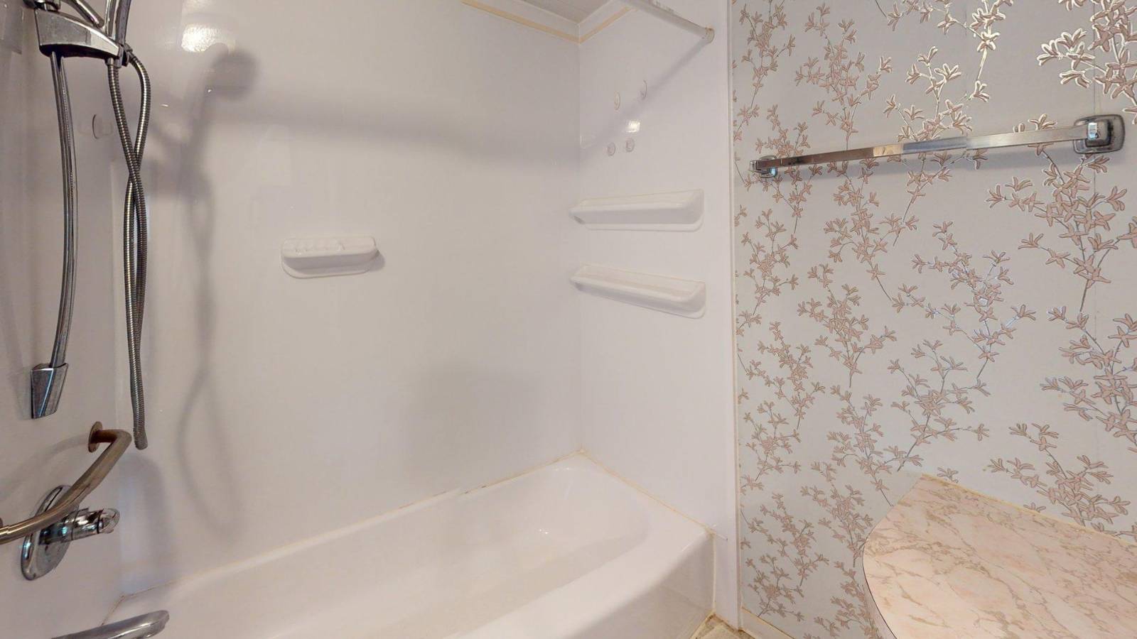 #3 photo, 948 Quackenbush, Schenectady , NY 12306