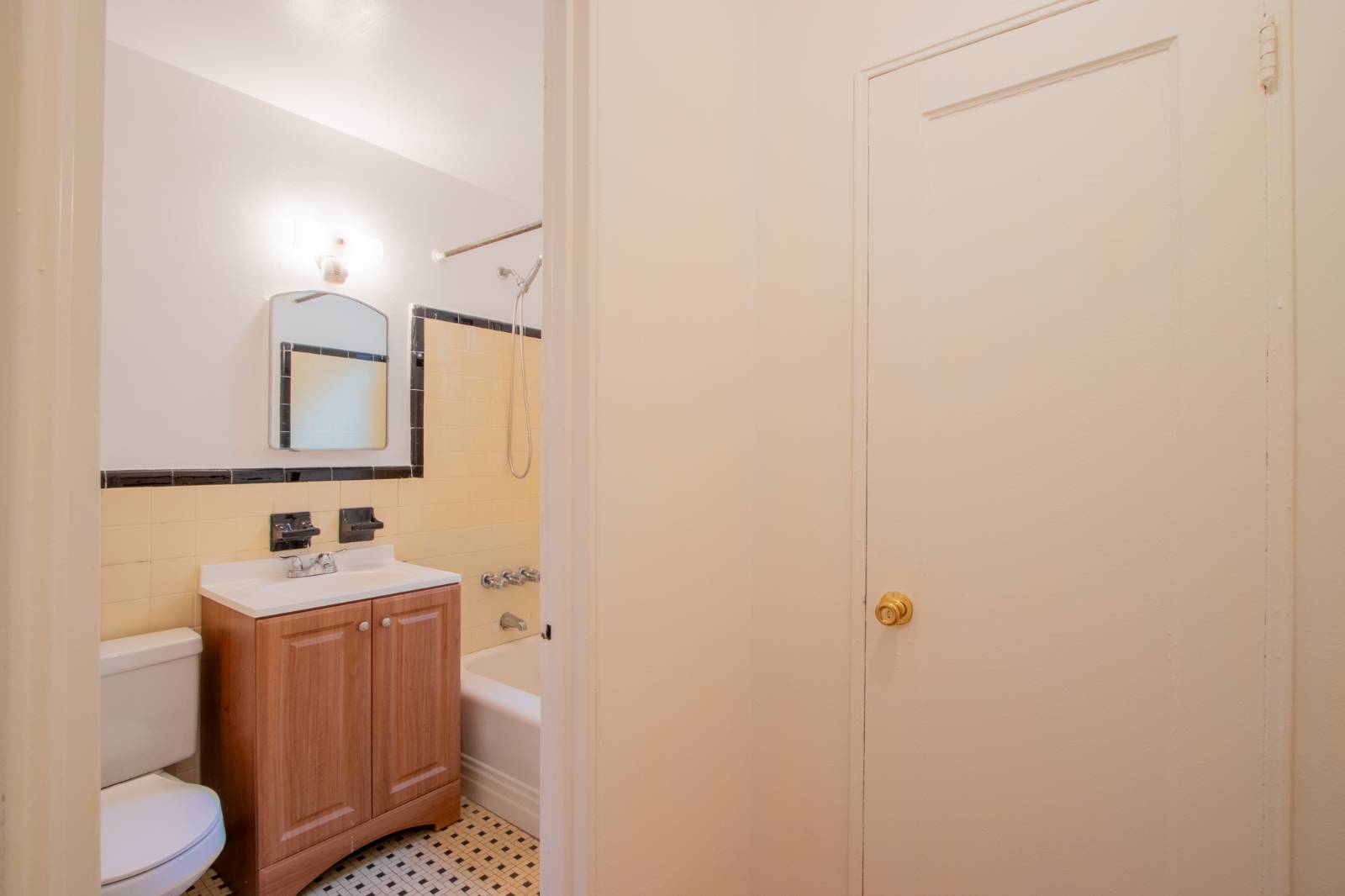 #12 photo, 35 Oliver Street, #1D, Bay Ridge , NY 11209