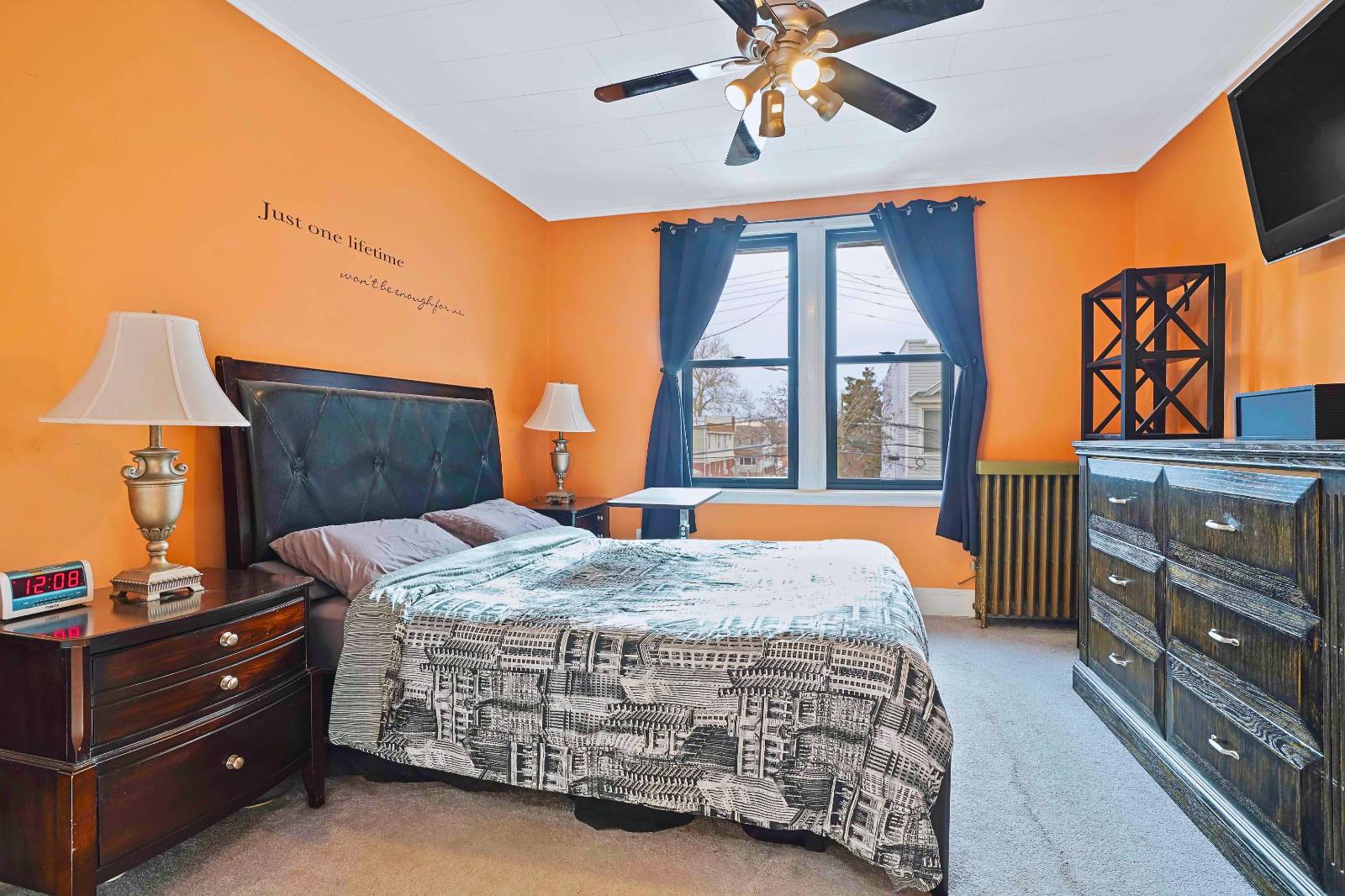 #19 photo, 6161 62nd, קווינס Middle Village , NY 11379