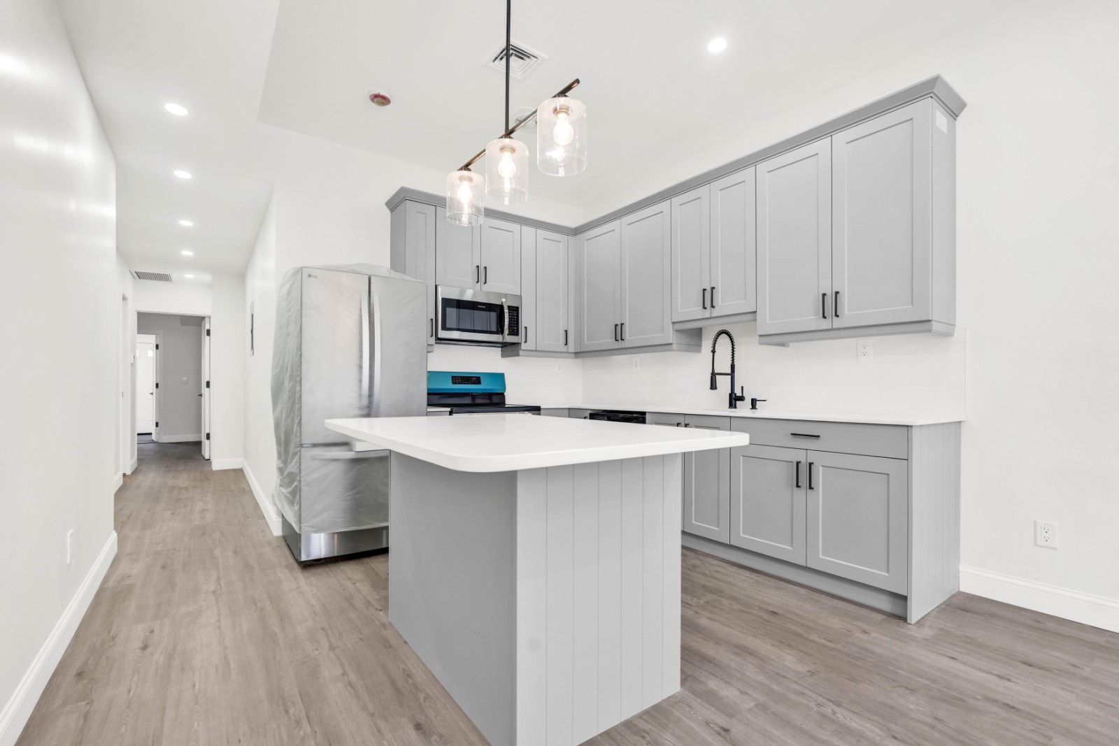 #3 photo, 1308 Rogers Ave, #1, Flatbush , NY 11210