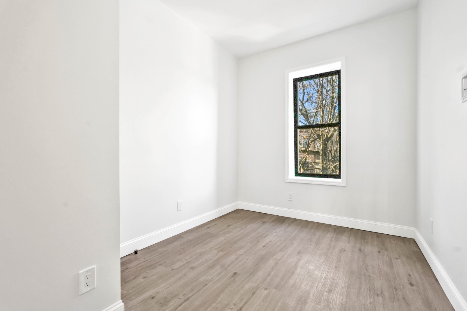 #4 photo, 1308 Rogers Avenue, #2, Flatbush , NY 11210
