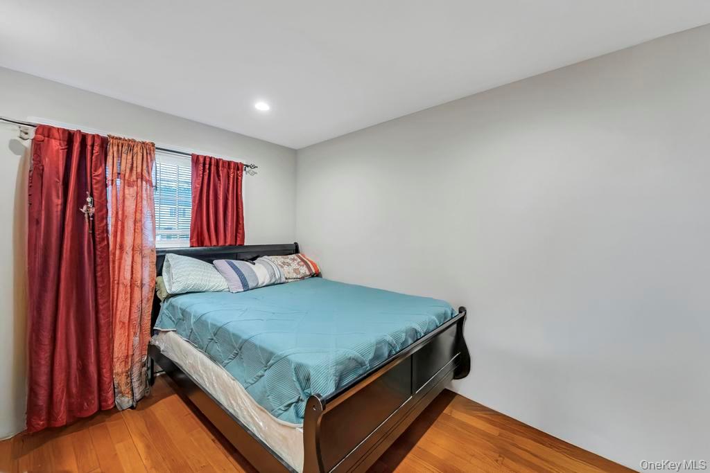 #17 photo, 69 E 8th Street, Huntington Station , NY 11746