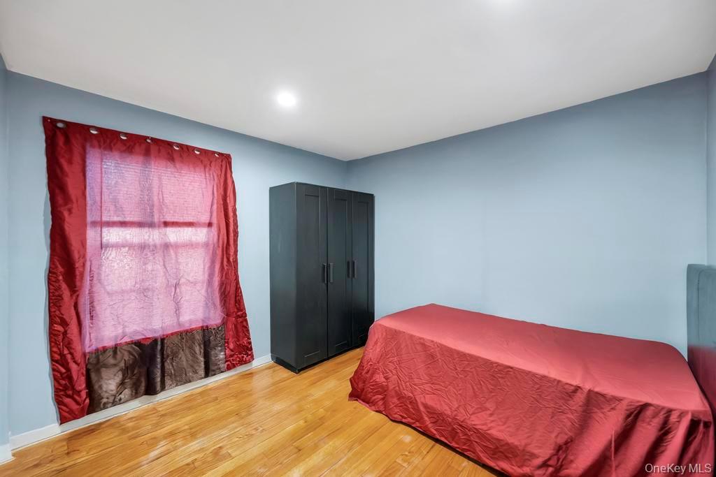 #19 photo, 69 E 8th Street, Huntington Station , NY 11746