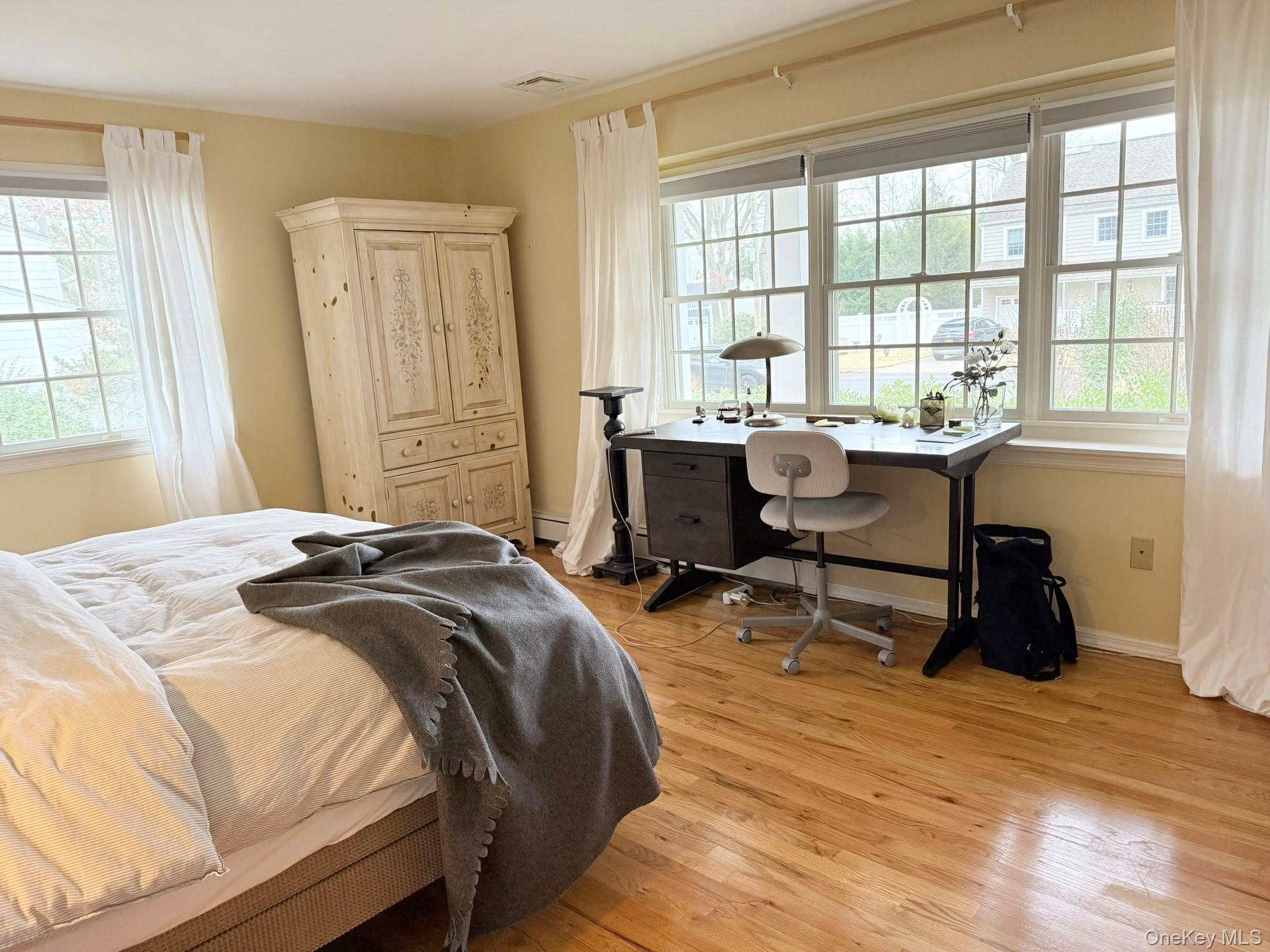 #8 photo, 86 Krispin Lane, East Setauket , NY 11733