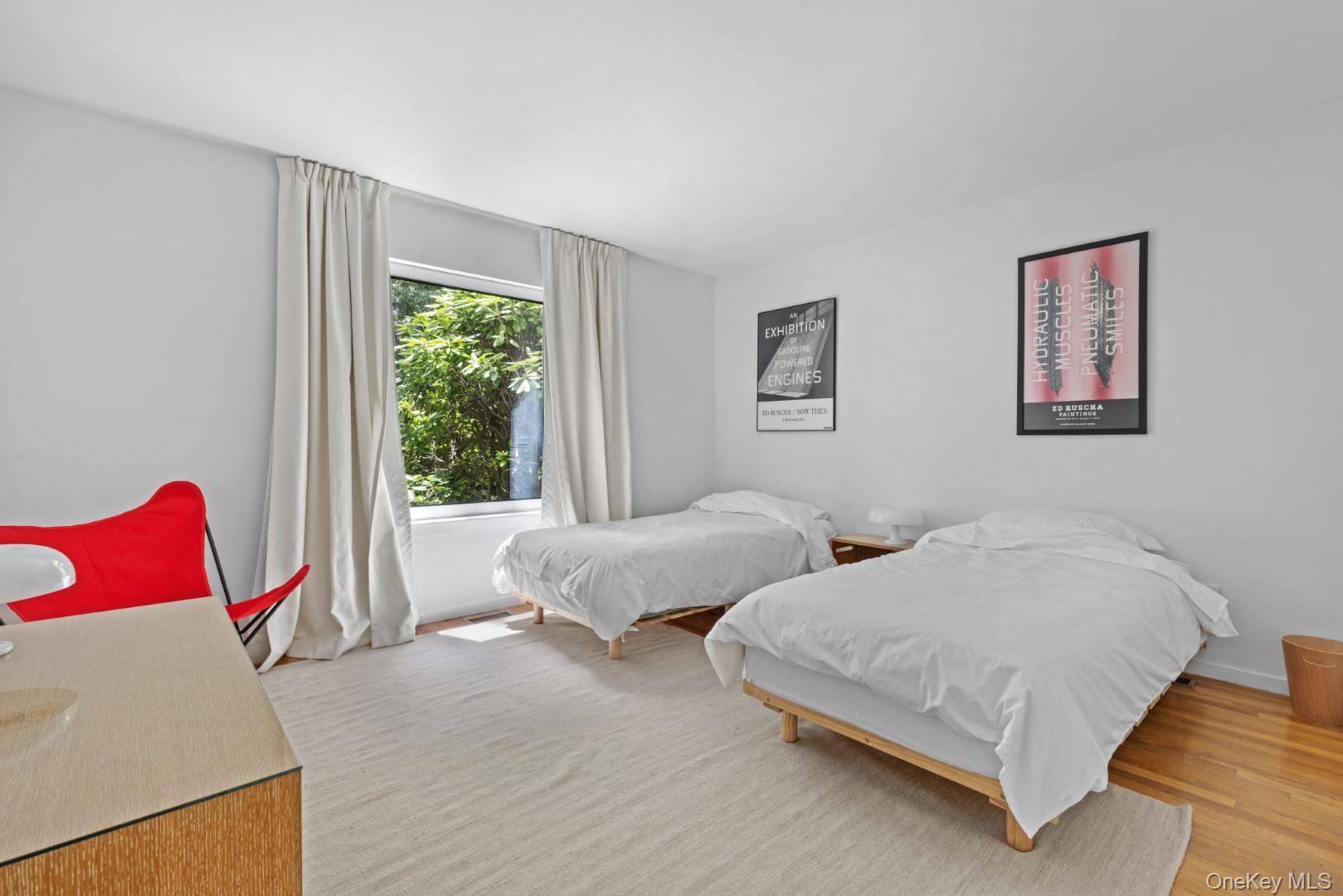 #14 photo, 24 Quogue Riverhead Road, Саффолк ‖ Quogue , NY 11959