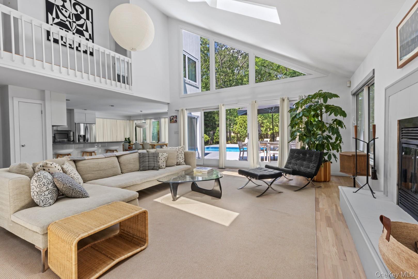 #2 photo, 24 Quogue Riverhead Road, Саффолк ‖ Quogue , NY 11959