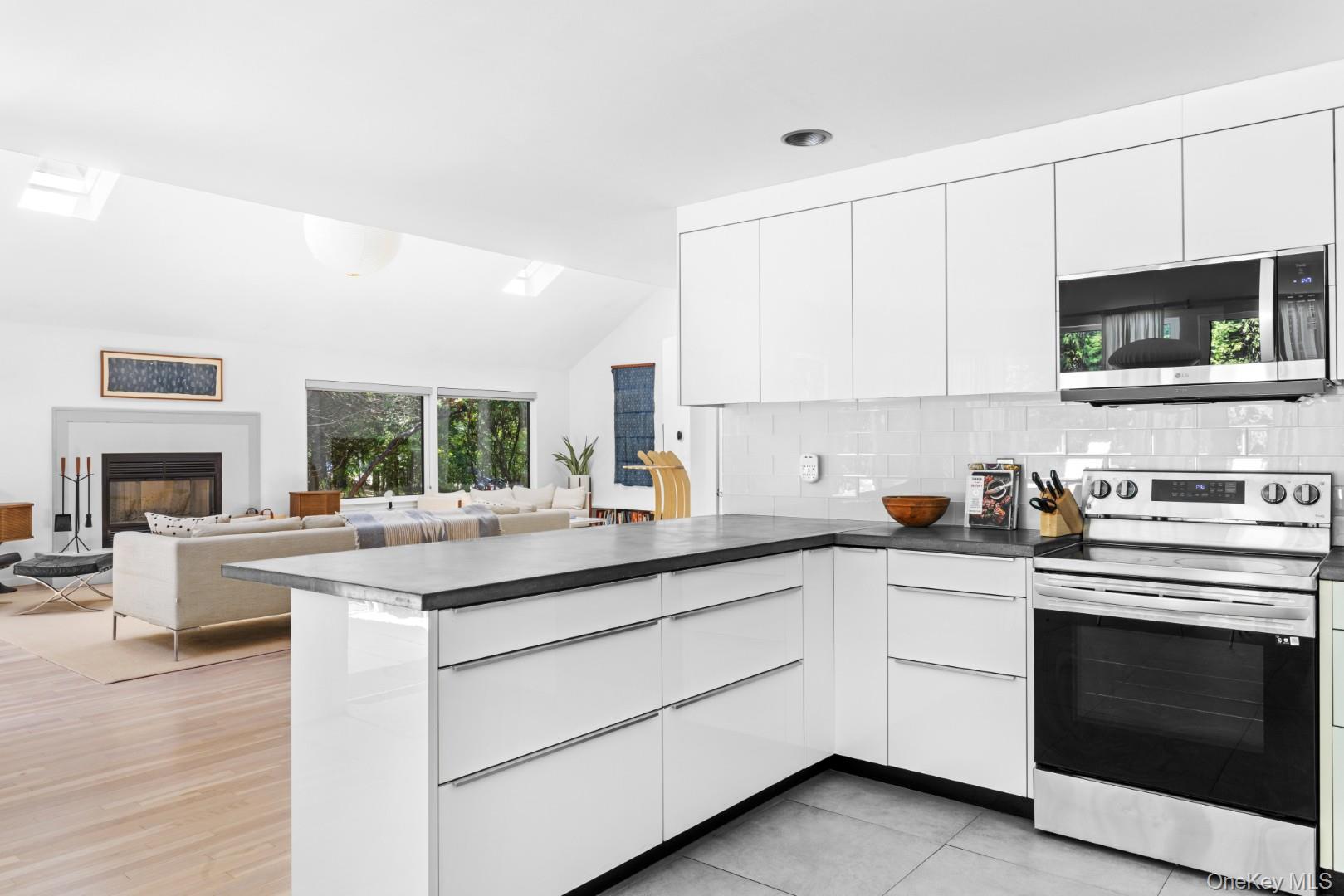 #9 photo, 24 Quogue Riverhead Road, Саффолк ‖ Quogue , NY 11959