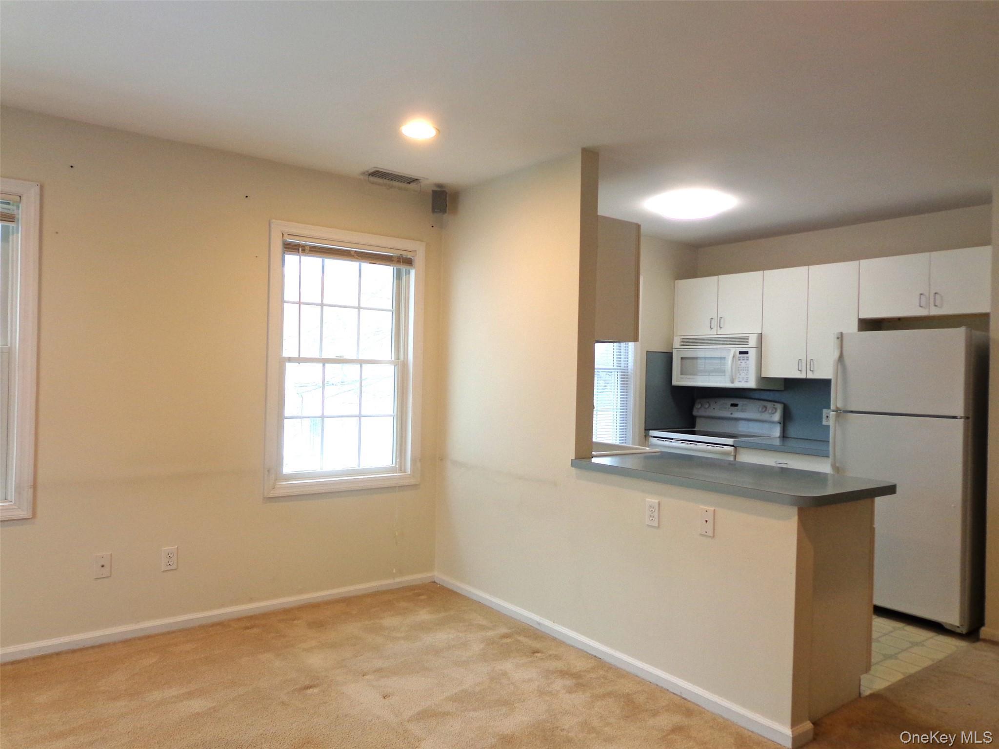 #5 photo, 1828 Commerce Street, Yorktown Heights , NY 10598