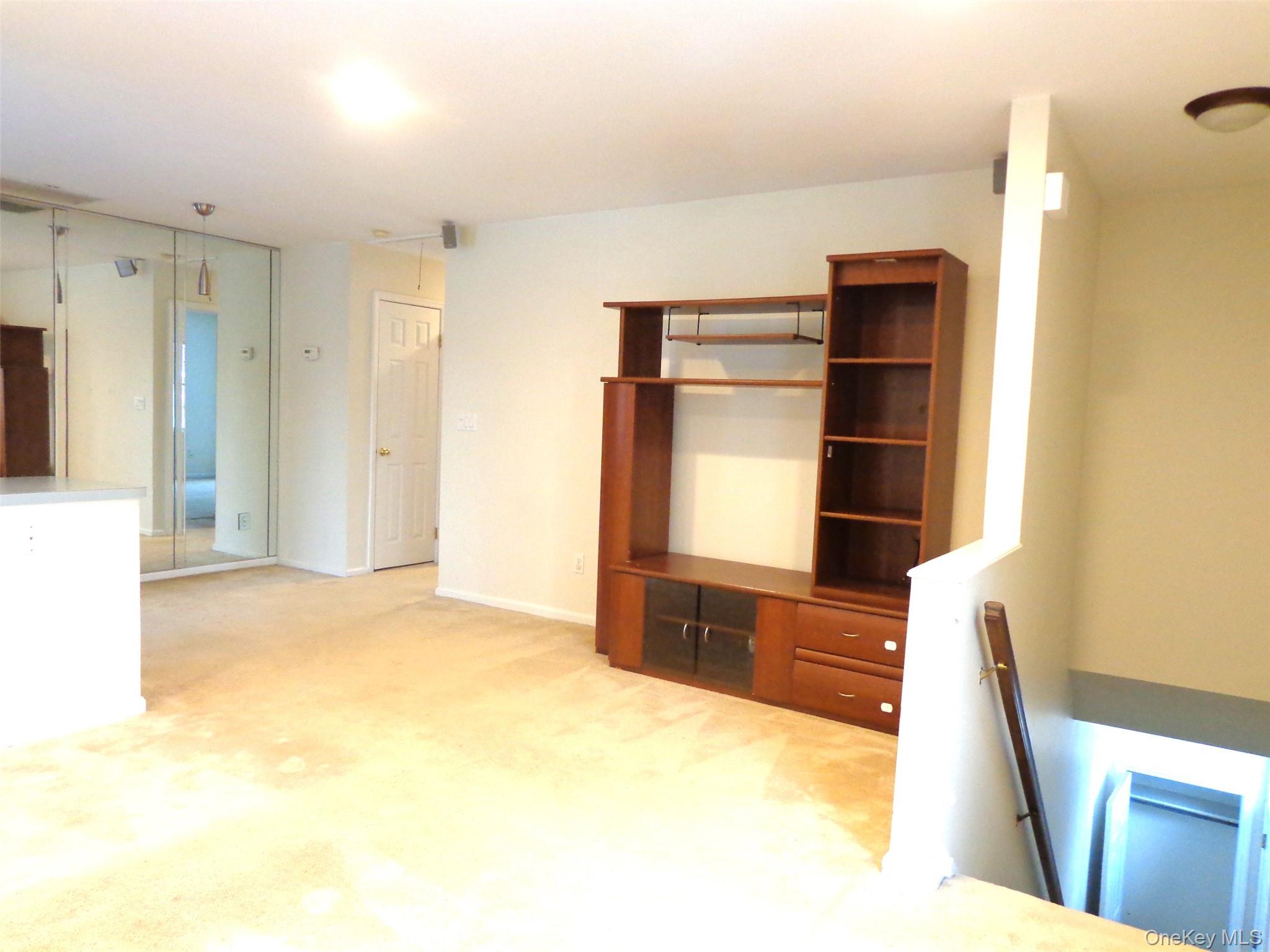 #7 photo, 1828 Commerce Street, Yorktown Heights , NY 10598