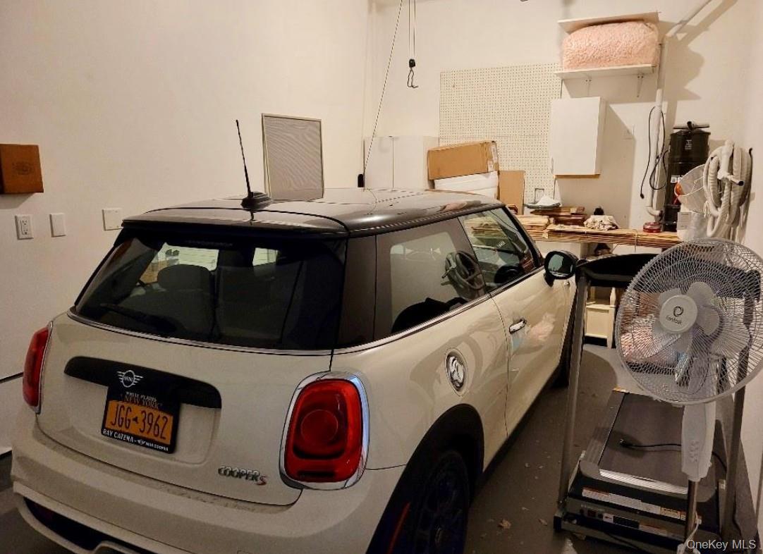 #20 photo, 2003 Half Moon Bay Drive, Croton-on-Hudson , NY 10520