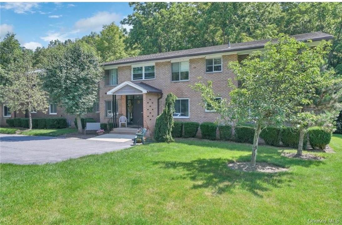 #1 photo, 19 Barnett Drive, Monroe , NY 10950