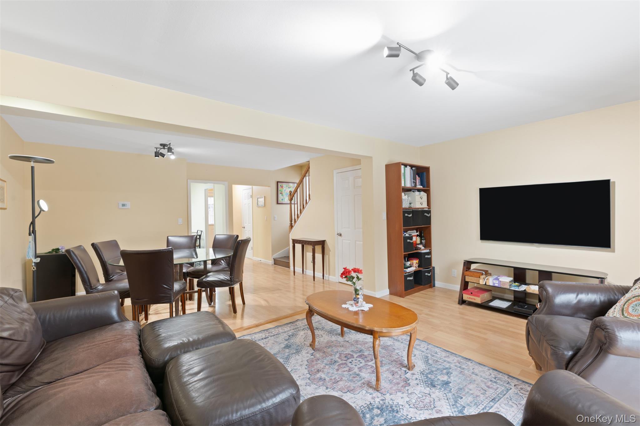 #5 photo, 18E Heritage Drive, New City , NY 10956