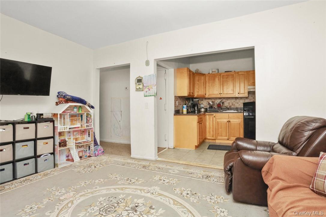 #15 photo, 80 Elliott Avenue, Yonkers , NY 10705