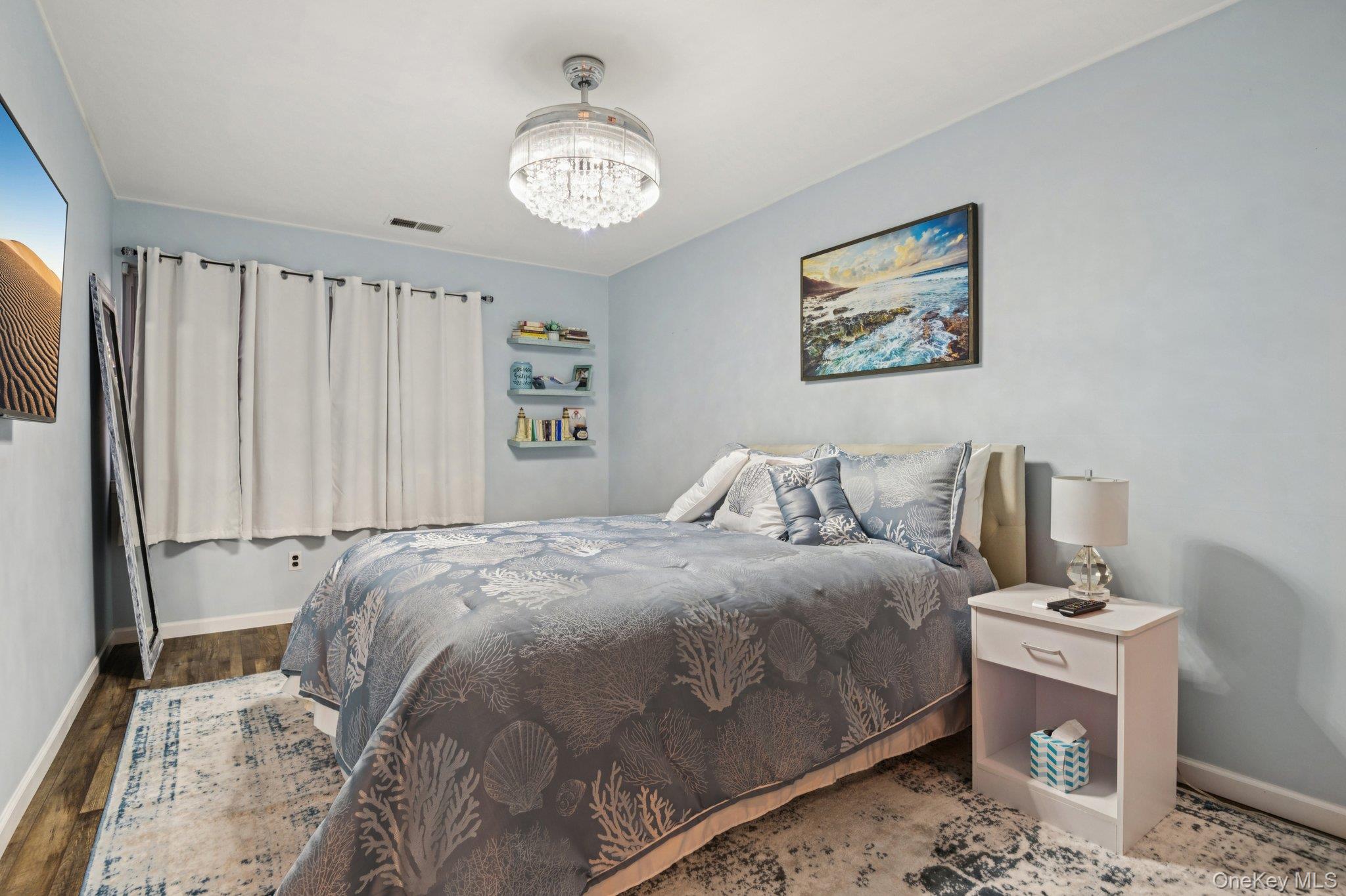 #20 photo, 16 Hampshire Court, Holbrook , NY 11741