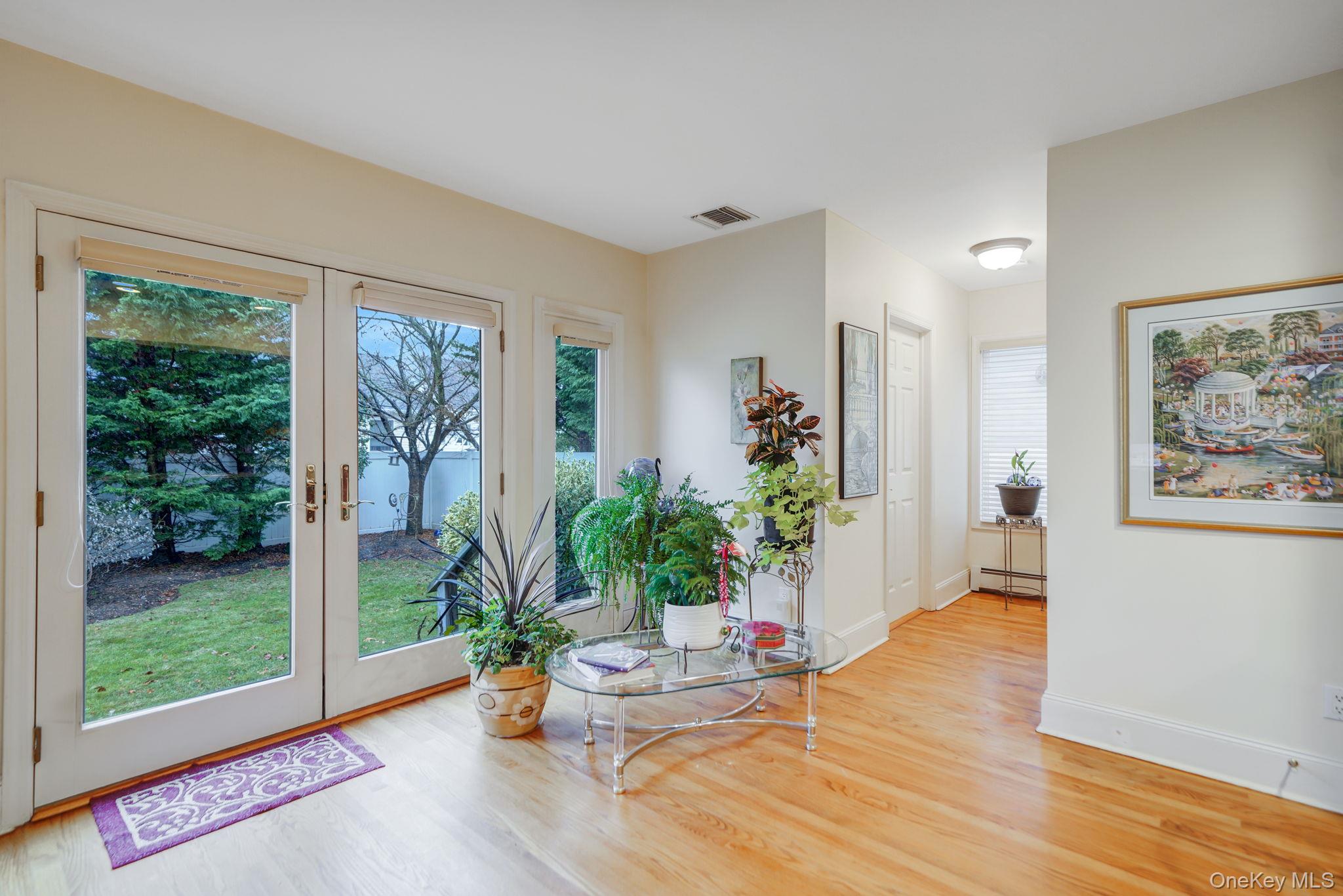 #13 photo, 221 Thelma Avenue, Merrick , NY 11566