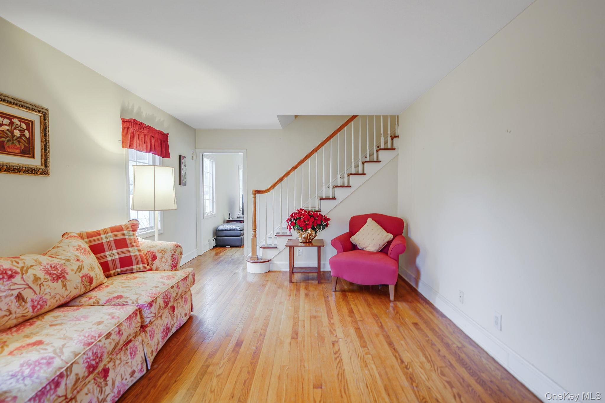 #15 photo, 221 Thelma Avenue, Merrick , NY 11566