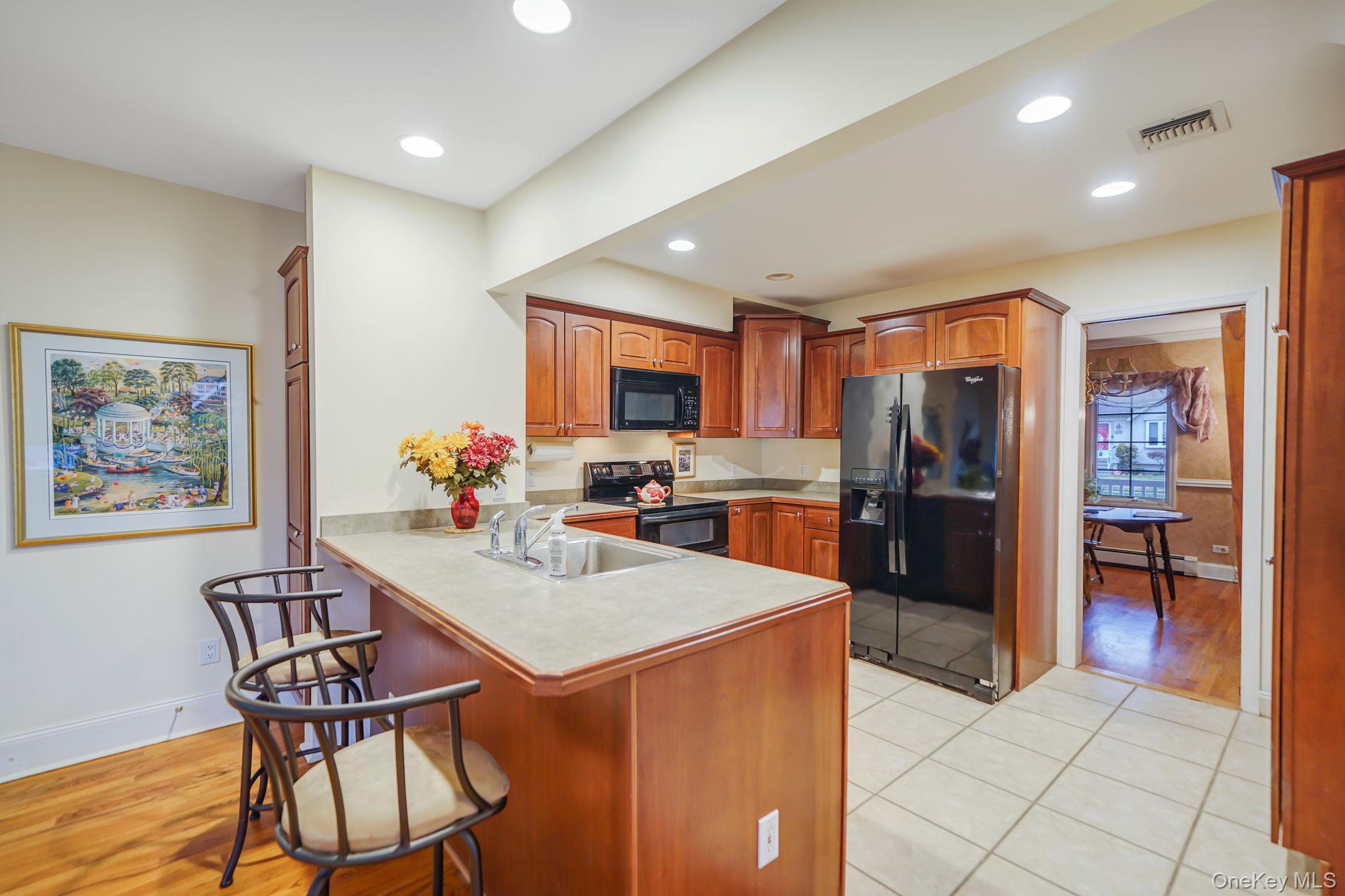 #20 photo, 221 Thelma Avenue, Merrick , NY 11566