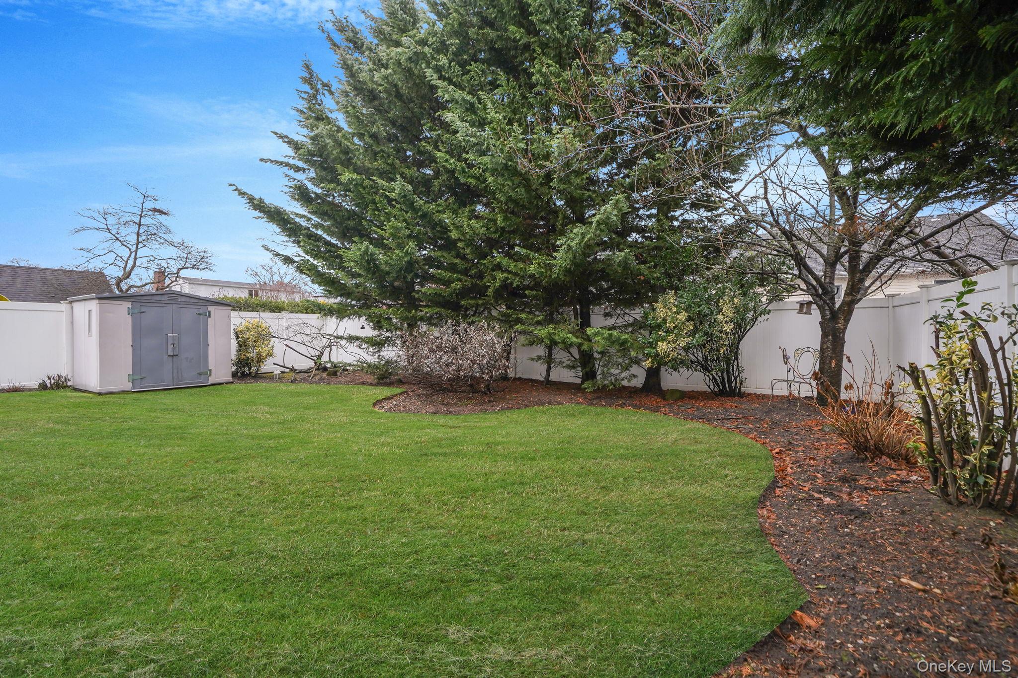 #8 photo, 221 Thelma Avenue, Merrick , NY 11566