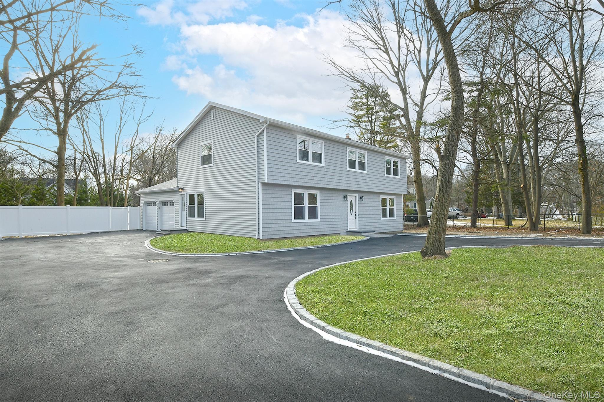 #2 photo, 34 Warner Road, Huntington , NY 11743