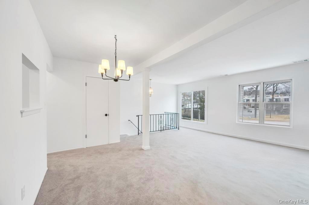 #10 photo, 85 Rocky Point Yaphank Road, सफ़ोक काउंटी Rocky Point , NY 11778