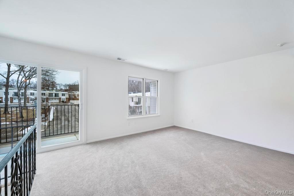 #11 photo, 85 Rocky Point Yaphank Road, सफ़ोक काउंटी Rocky Point , NY 11778