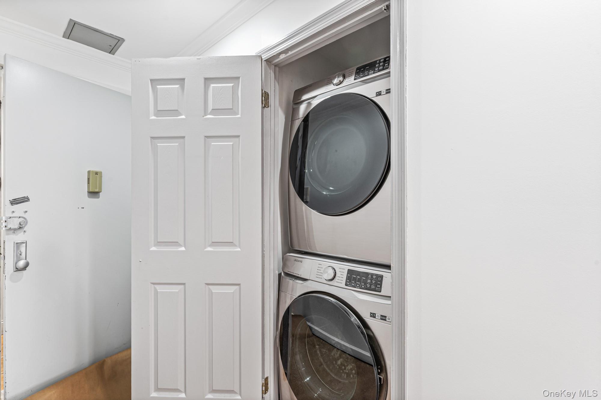 #13 photo, 8115 Queens Boulevard, Elmhurst , NY 11373