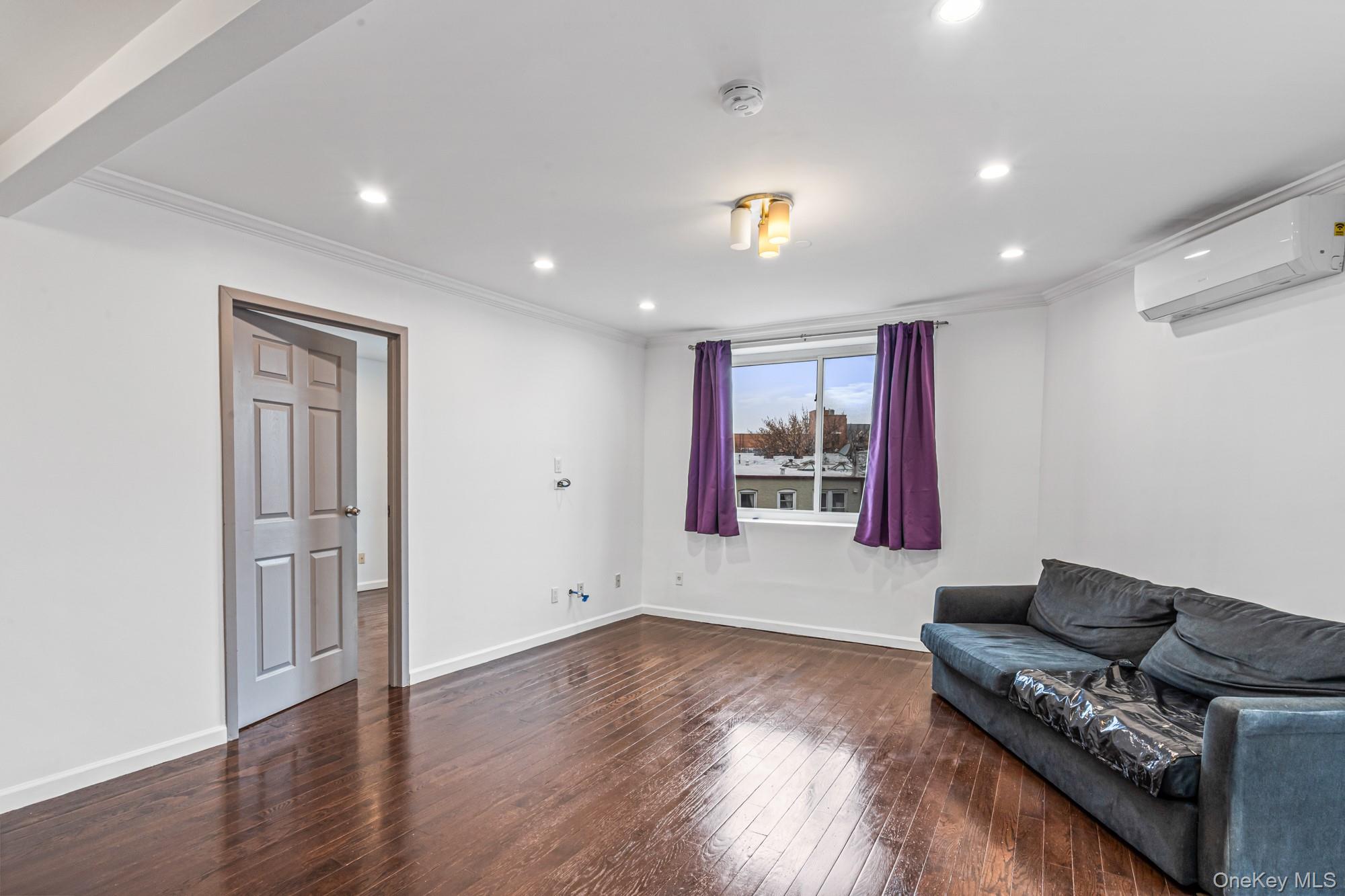 #4 photo, 8115 Queens Boulevard, Elmhurst , NY 11373