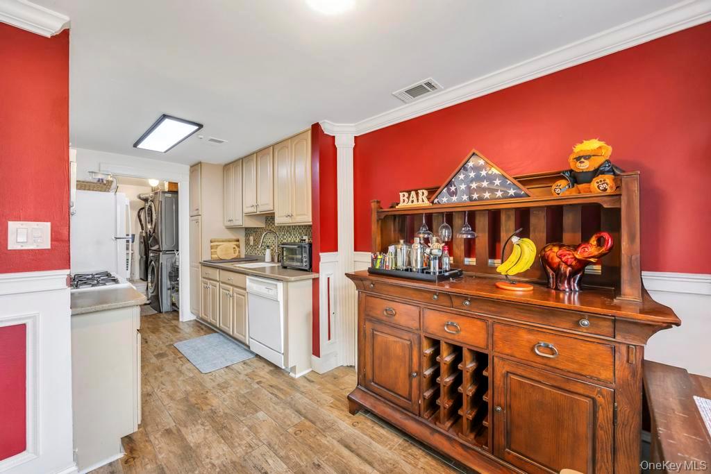 #11 photo, 211 Birchwood Road, Medford , NY 11763