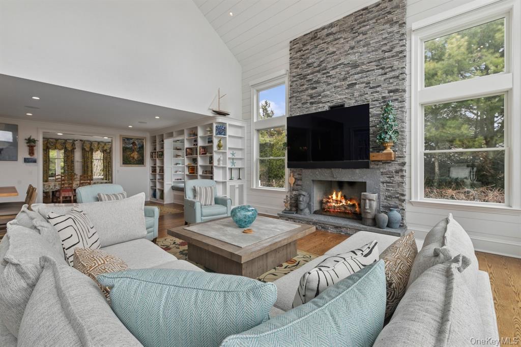 #14 photo, 15 Carter Road, सफ़ोक काउंटी Hampton Bays , NY 11946