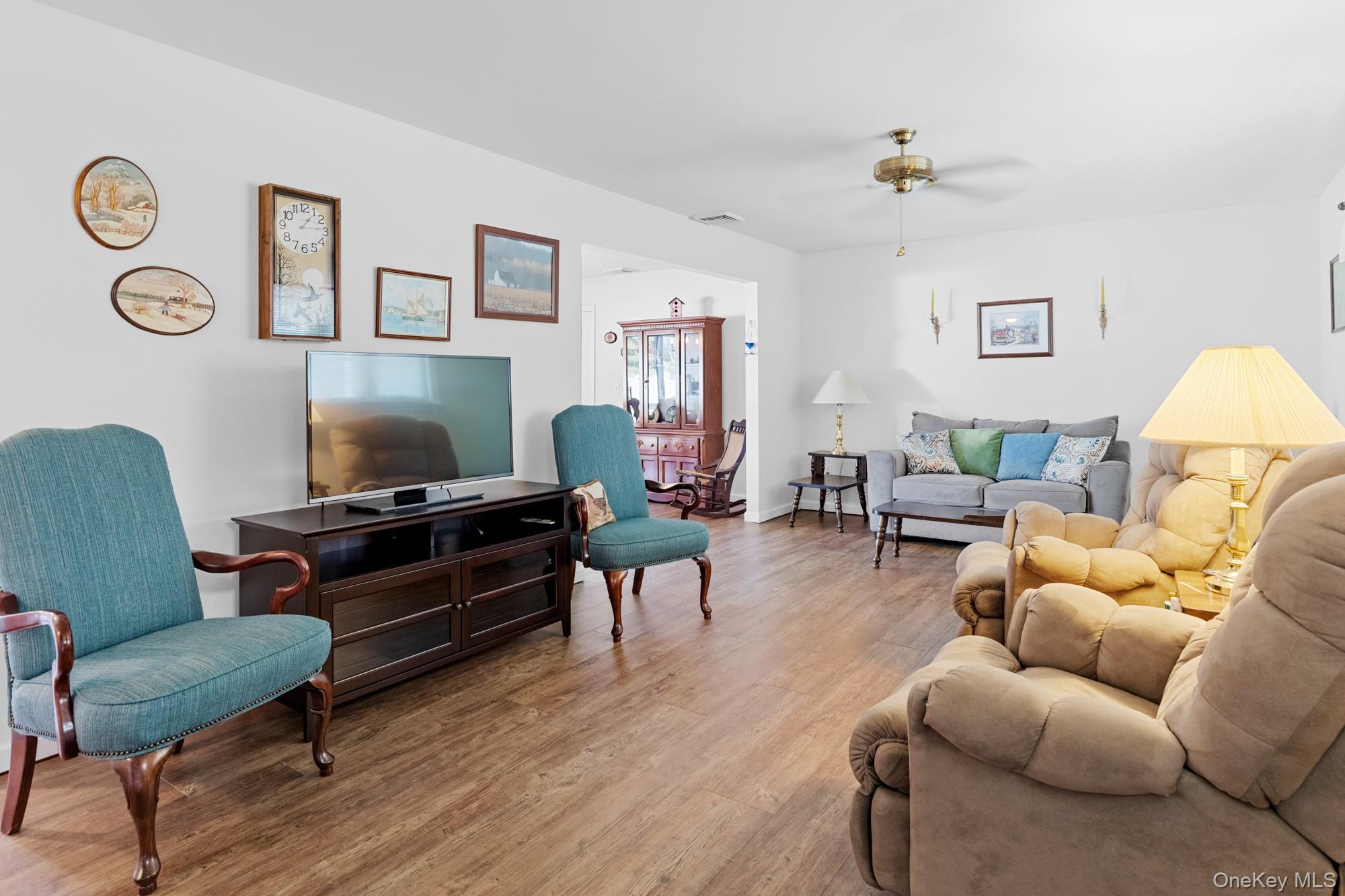 #5 photo, 72 Josica Drive, سوفولك Aquebogue , NY 11901