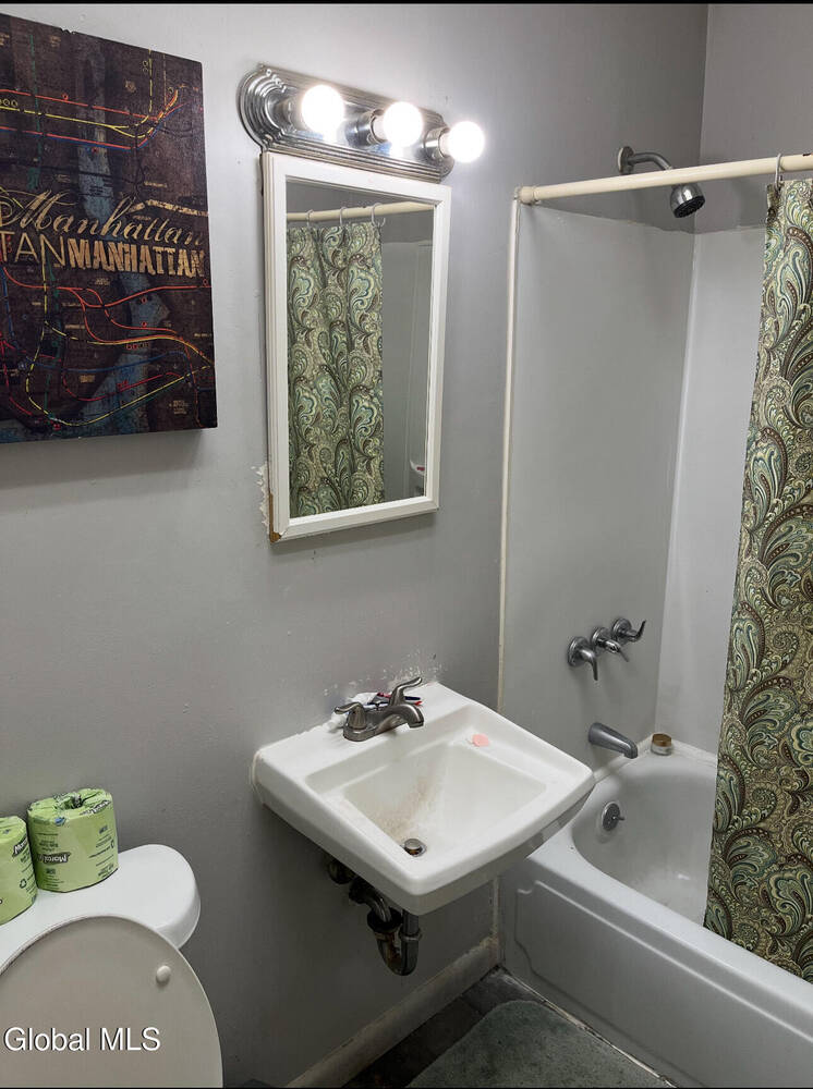 #12 photo, 335 Central Avenue, Albany , NY 12206