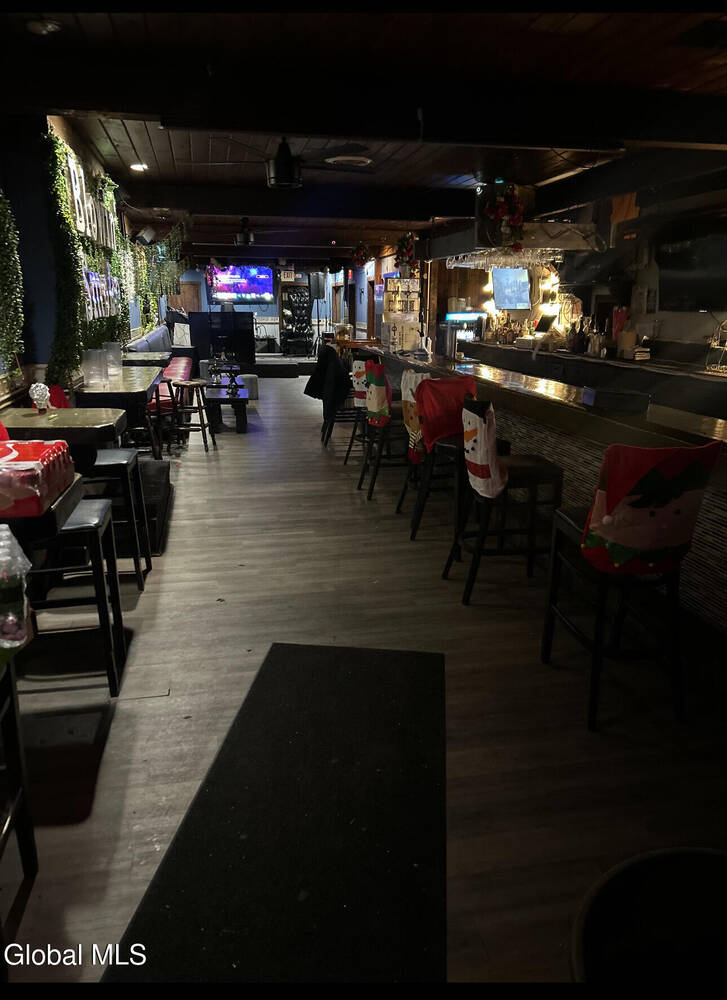 #2 photo, 335 Central Avenue, Albany , NY 12206