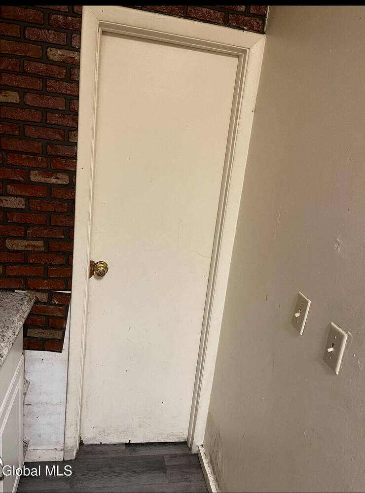 #4 photo, 335 Central Avenue, Albany , NY 12206