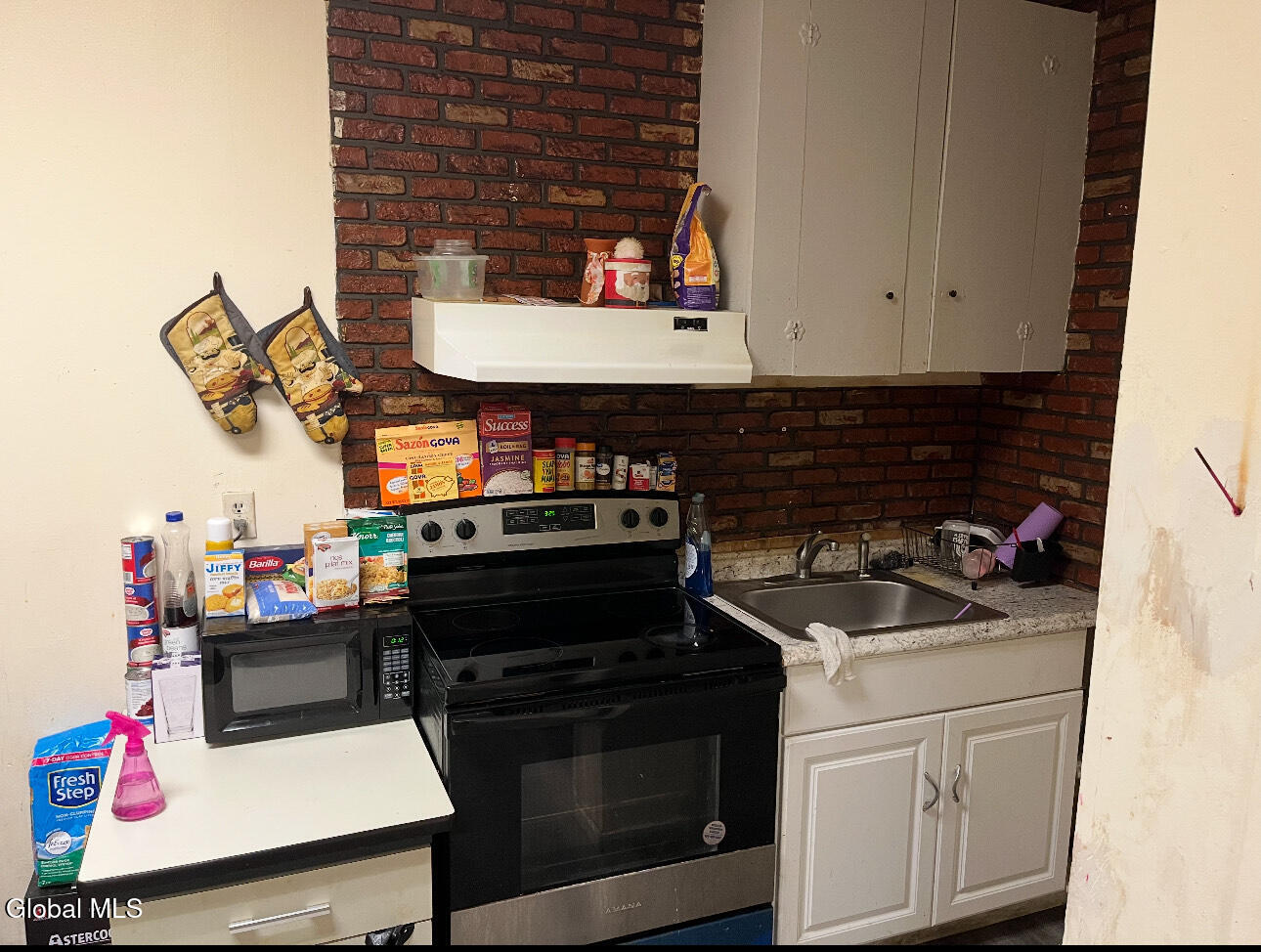 #7 photo, 335 Central Avenue, Albany , NY 12206