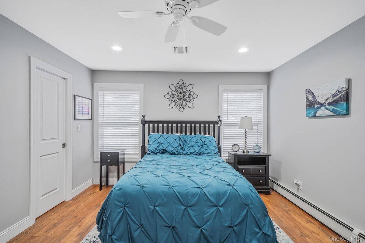 #24 photo, 19 Honeysuckle Lane, Саффолк ‖ Kings Park , NY 11754