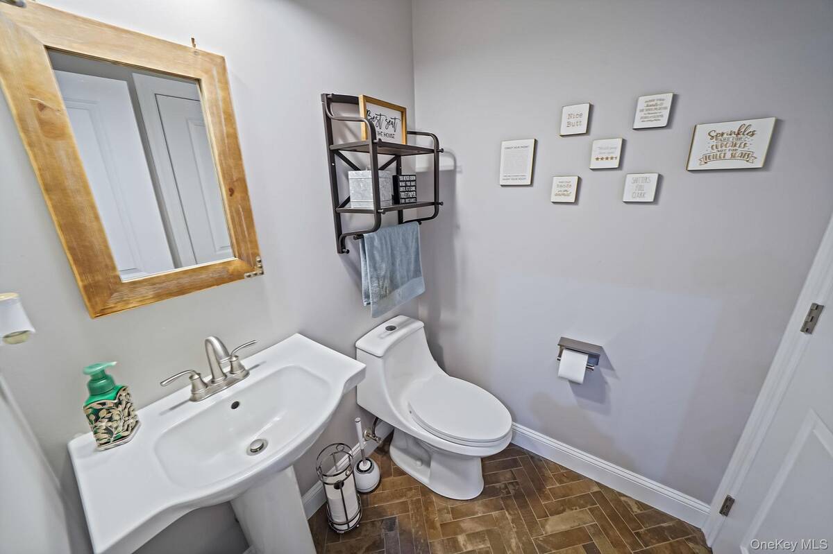 #36 photo, 19 Honeysuckle Lane, Саффолк ‖ Kings Park , NY 11754