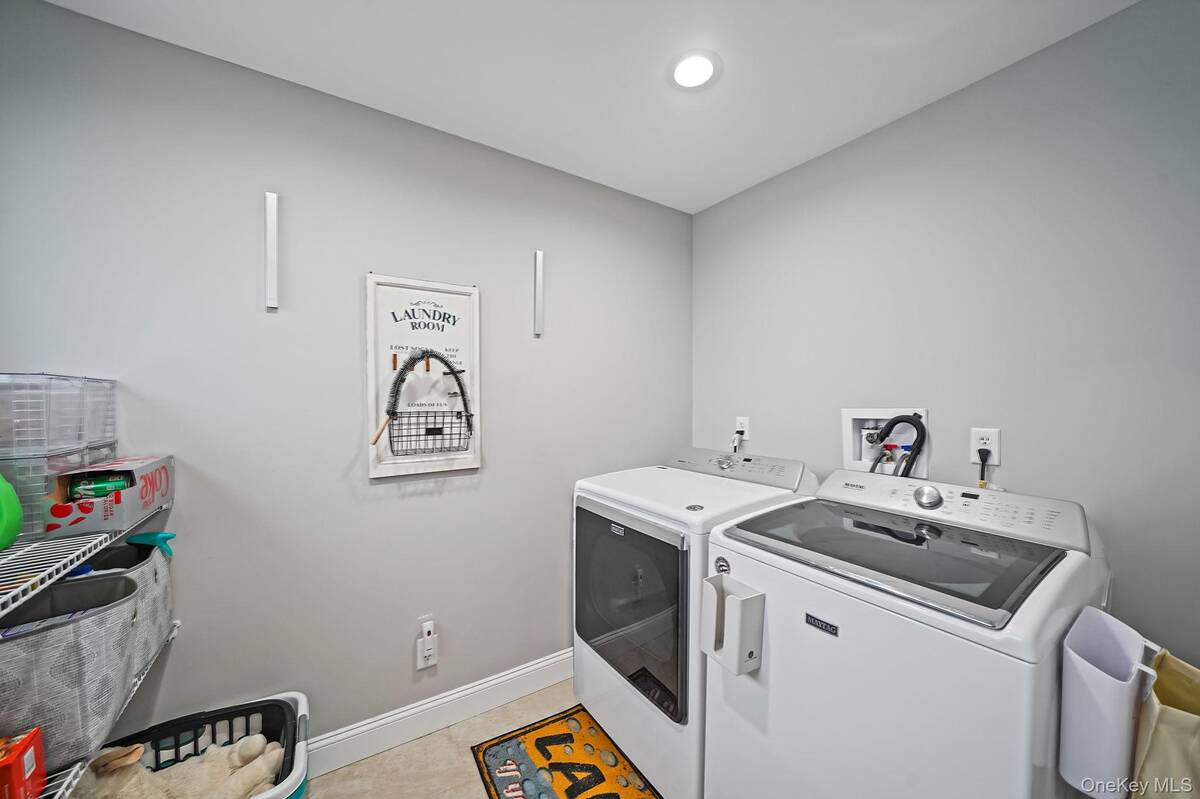 #37 photo, 19 Honeysuckle Lane, Саффолк ‖ Kings Park , NY 11754