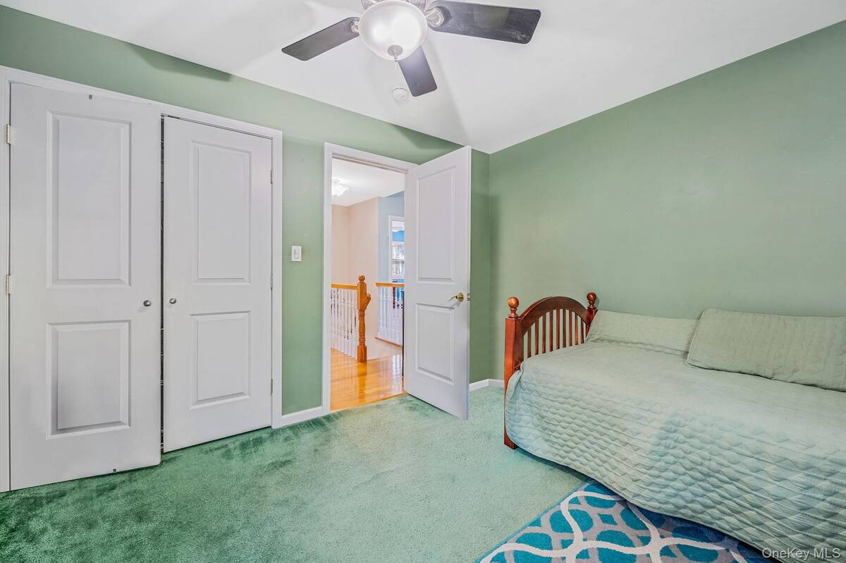 #22 photo, 106 Springdale Drive, Ronkonkoma , NY 11779