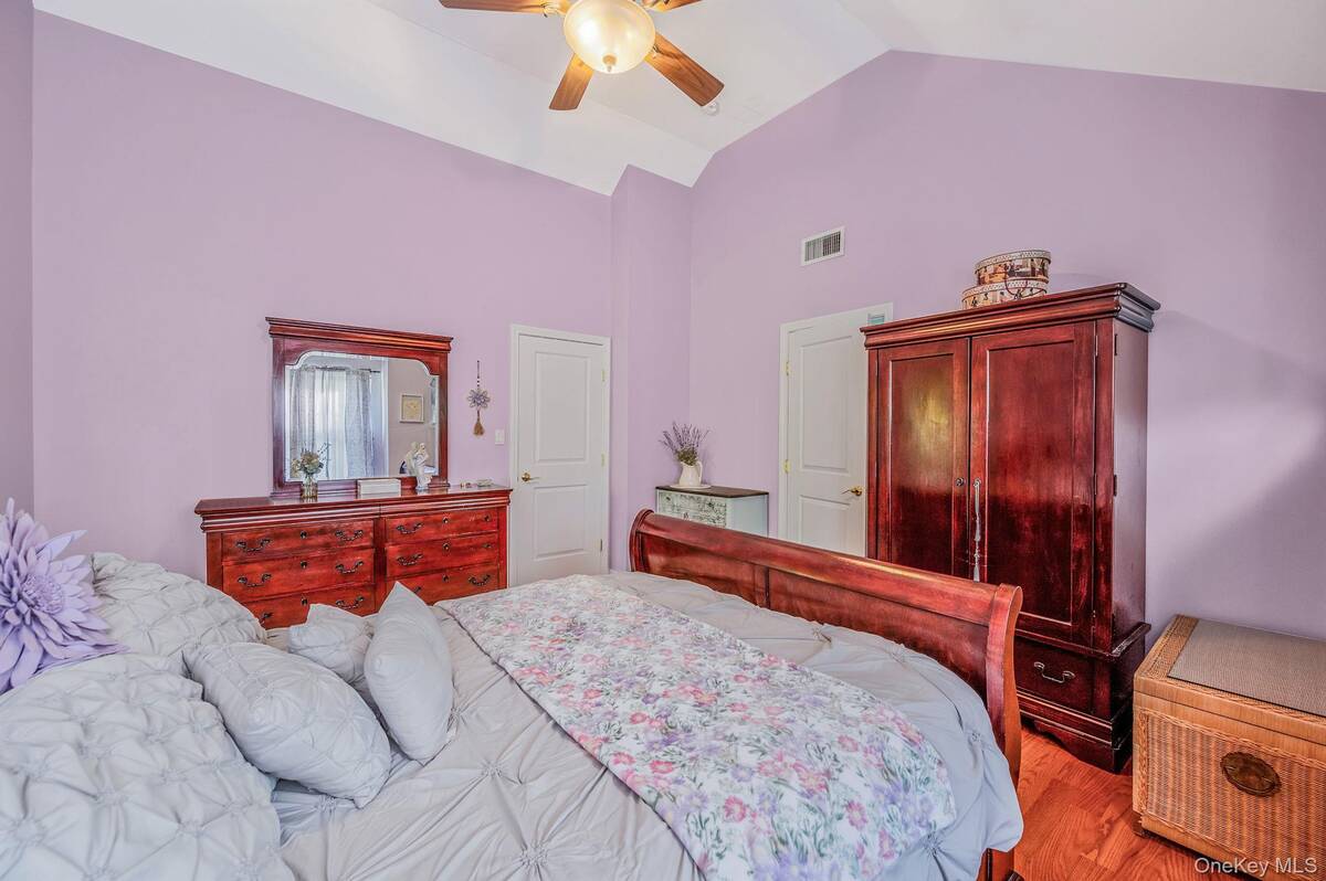 #24 photo, 106 Springdale Drive, Ronkonkoma , NY 11779